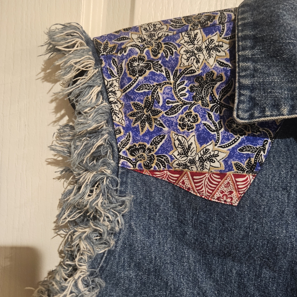 ROUGHRIDER Vintage 90s Denim Button Up Crop Top with Frayed Sleeves Womens SZ M - Picture 5 of 8